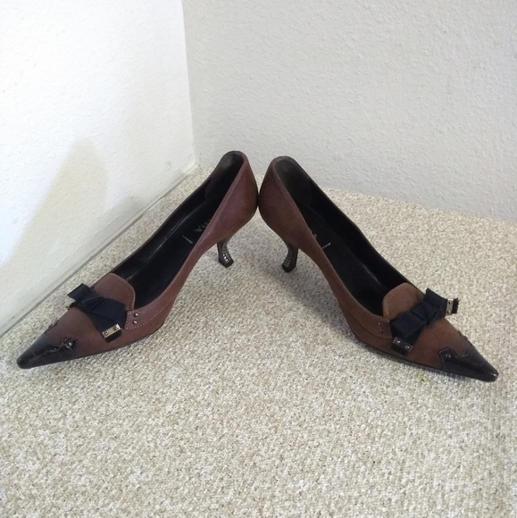 Prada Brown Embossed Leather Pump - Picture 2 of 8